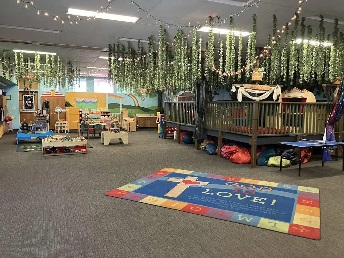 Indoor learning and play space
