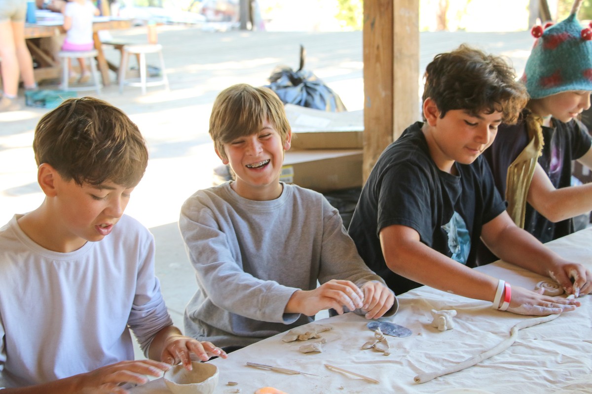 2026 creative activity: hands-on work around a shared table