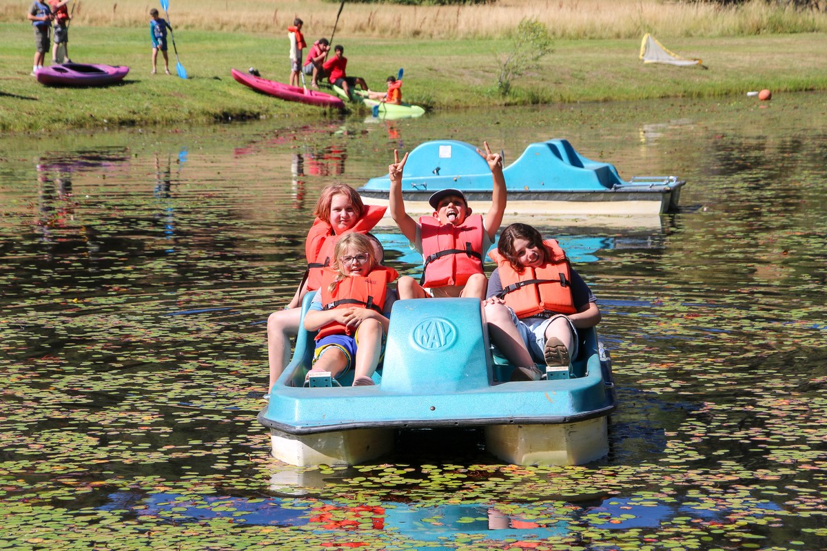 2026 lake activity: sharing a pedal boat