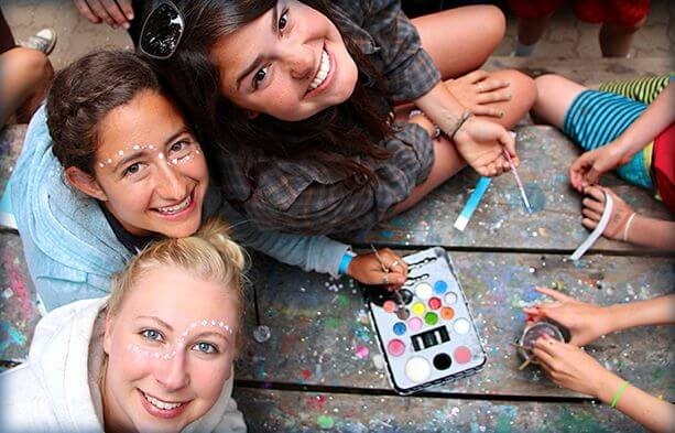 Past Mountain Camp activity: campers painting together