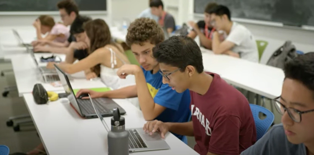 Harvard Summer School students participating in class
