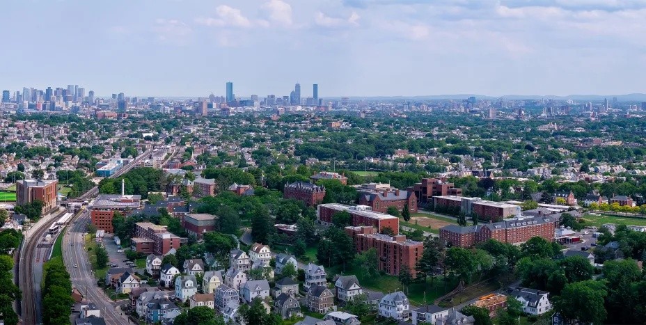 Aerial view of Tufts’ Medford/Somerville campus