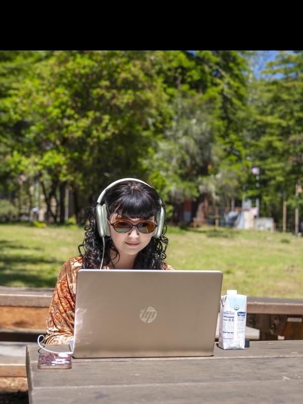 Outdoor study space on the UCSC campus